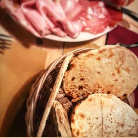 Toscana Made In Bed & Breakfast Massa (Tuscany)